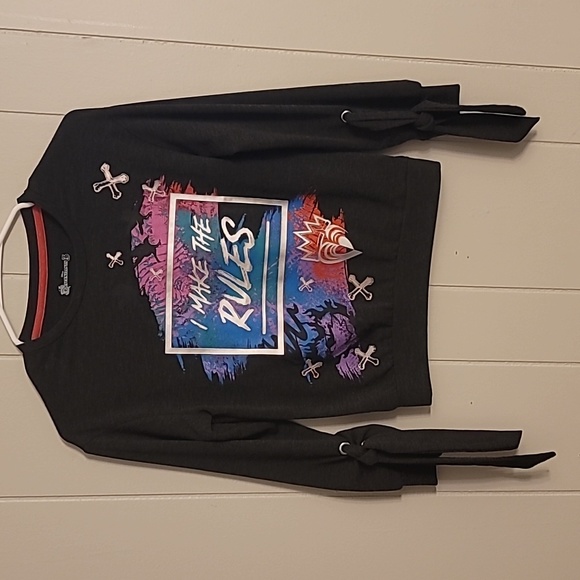 Descendants 3 "I make the rules" long sleeved shirt - Picture 1 of 2